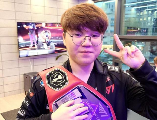 下了巨大压 下了巨大压